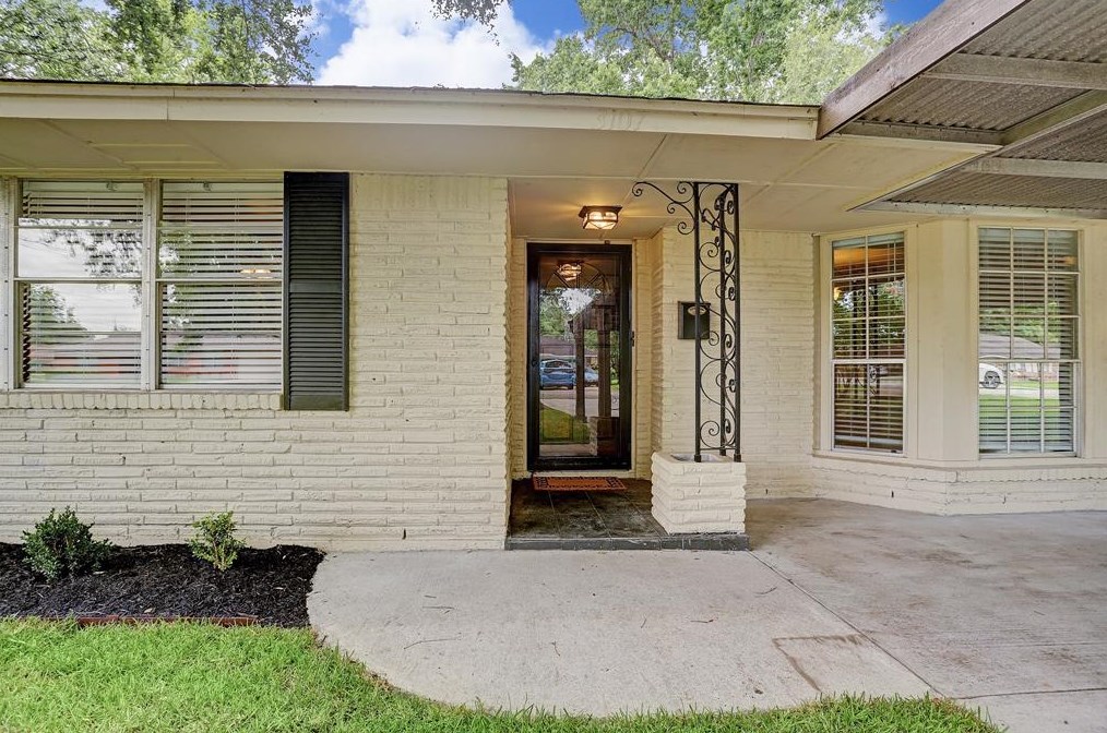 3107 Knoll St, Houston TX  77080-3010 exterior