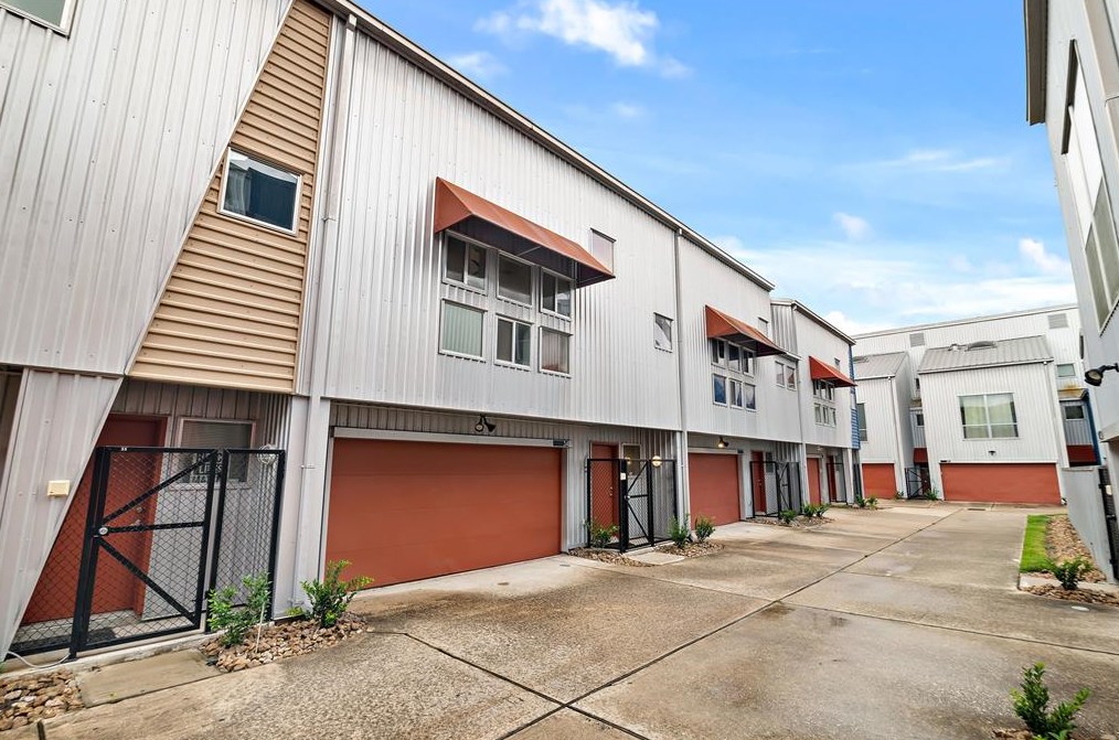 2605 Calumet St Apt 34, Houston, TX 77004
