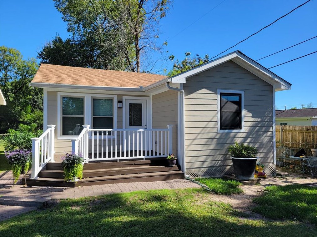 8317 Western Dr #b, Houston, TX 77055