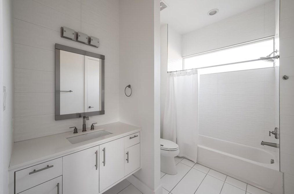 8210 Saylynn Ln, Houston TX 77075-3022 exterior