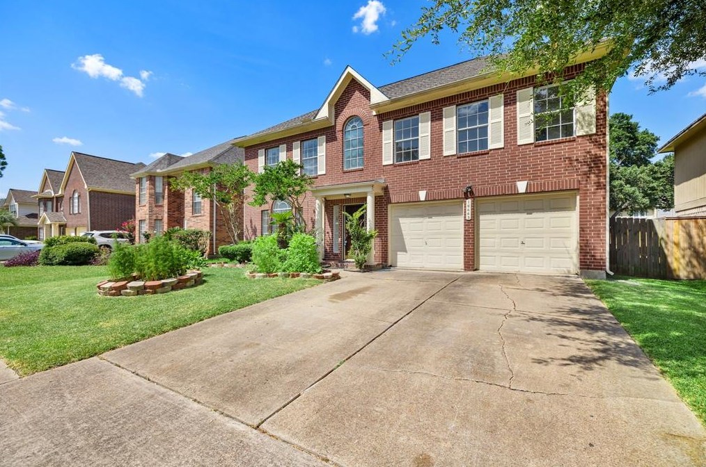 16443 Elmwood Point Ln, Sugar Land TX  77498-7134 exterior