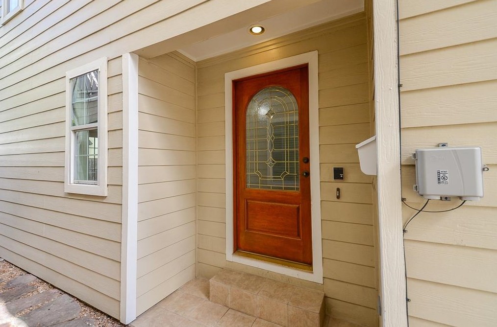 5734 Petty St, Houston, TX 77007