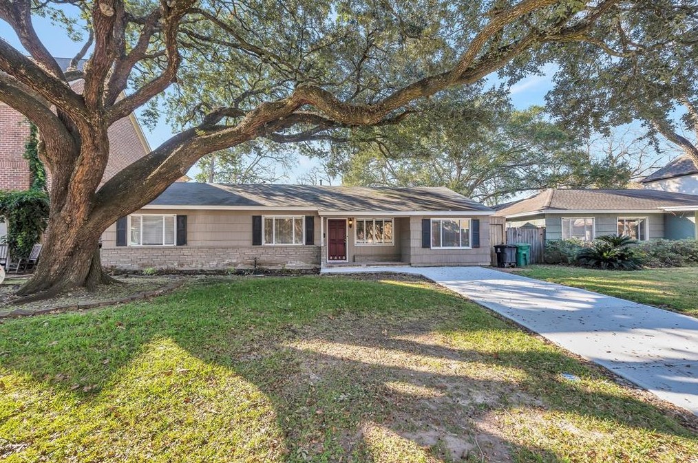 9418 Bevlyn Dr, Houston, TX 77025