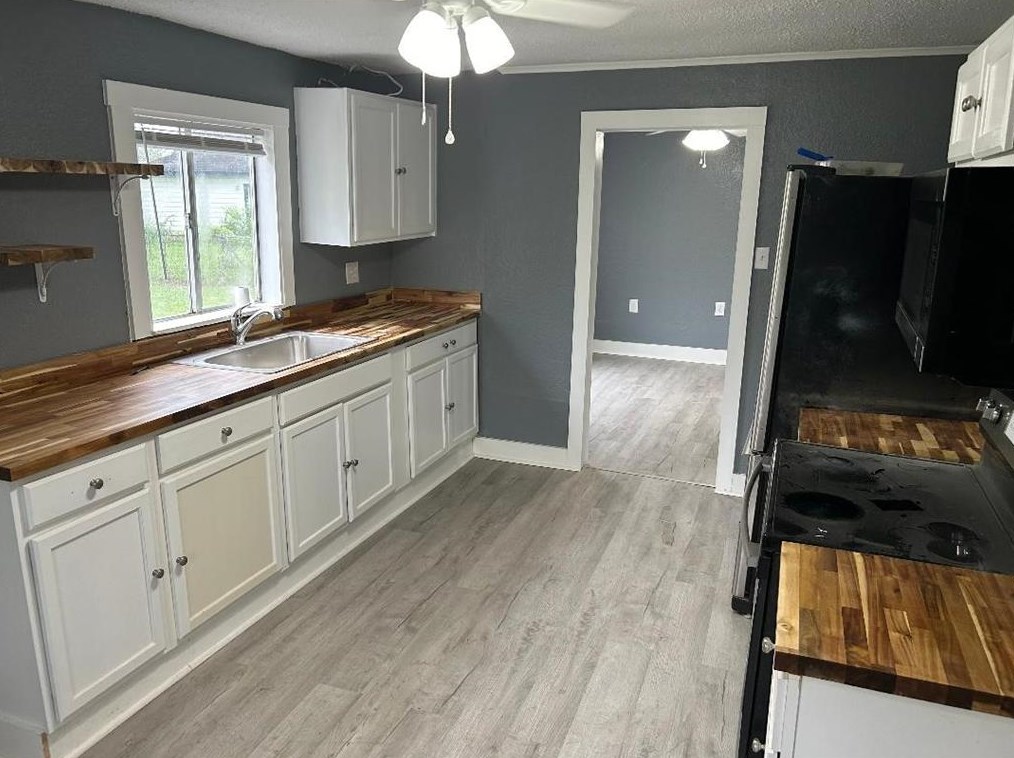 216 Shady Oaks St, Richwood, TX 77566-5927