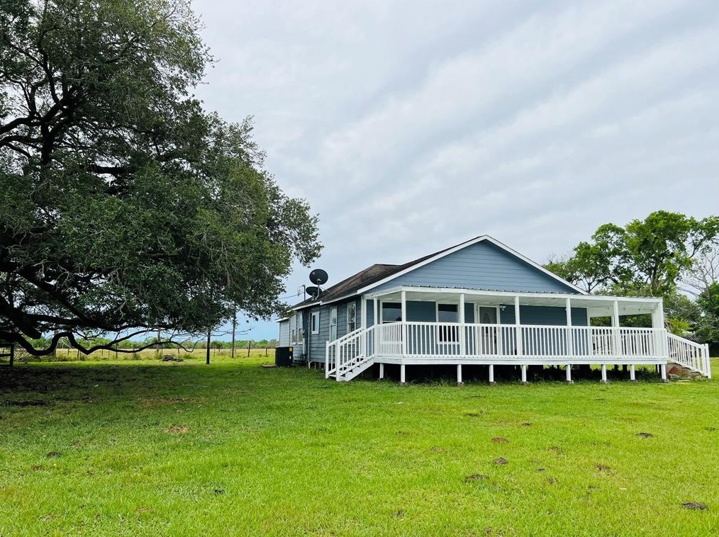 12222 Padon Rd, Needville, TX 77461