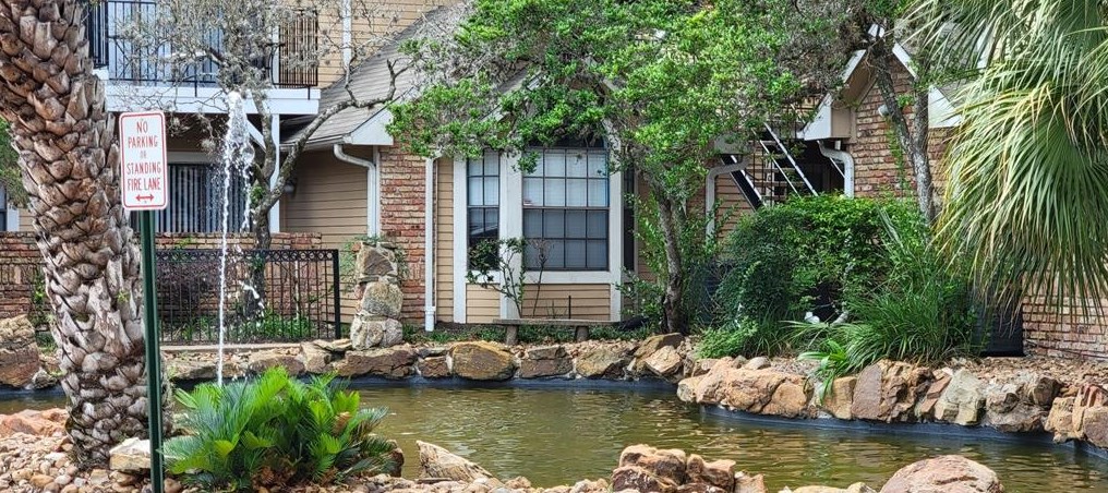 2300 Old Spanish Trl, Houston TX  77054-2154 exterior