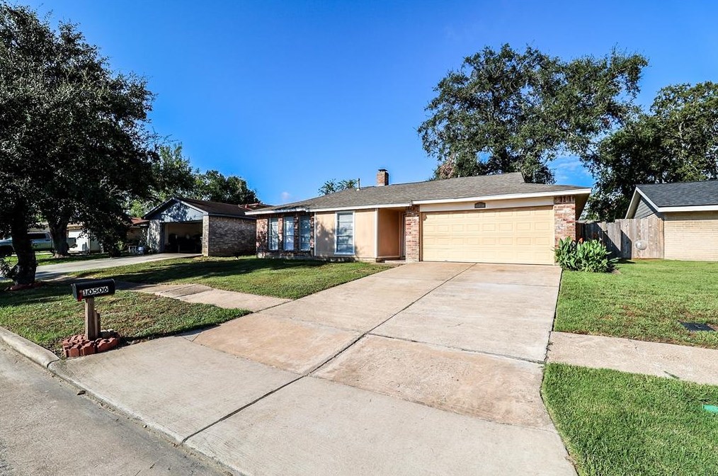 10506 Overview Dr, Sugar Land, TX 77498-1625