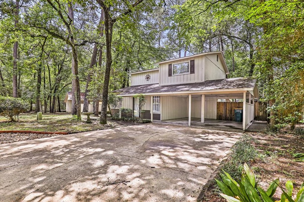 2716 Millbend Dr, Spring TX  77380-1718 exterior