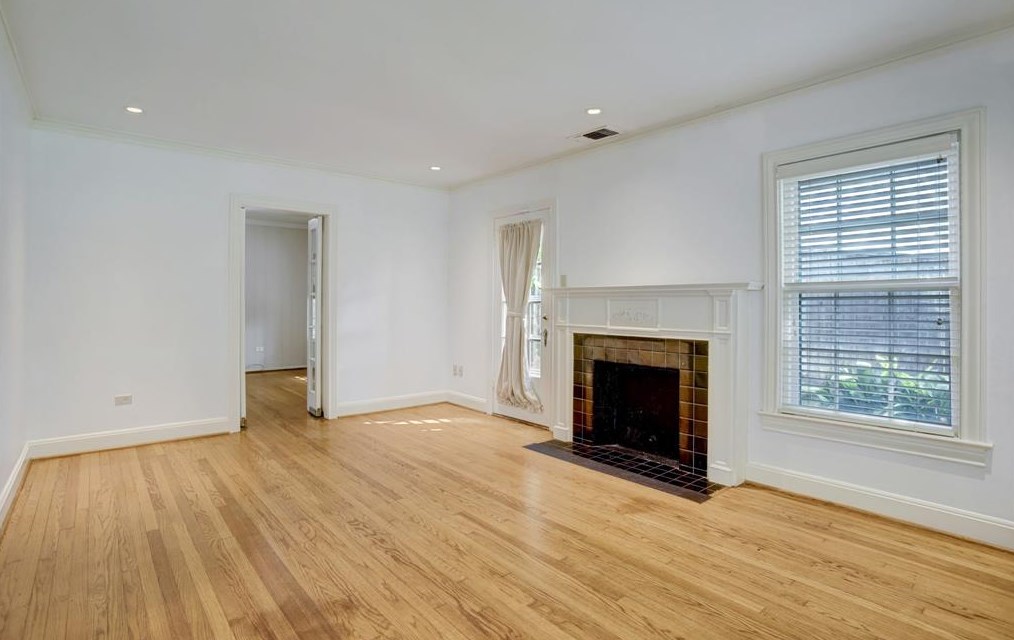 2424 Dryden Rd, Houston, TX 77030