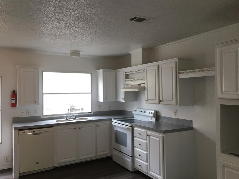 11810 Greenglen Dr, Houston, TX 77044-7111
