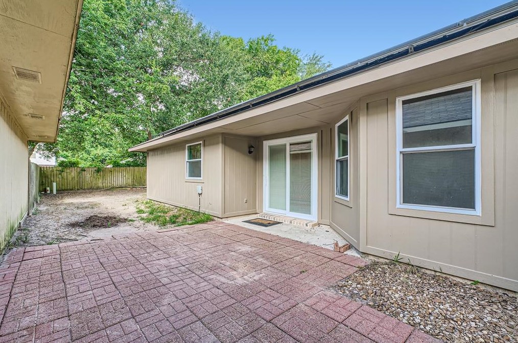 23507 Tree House Ln, Spring TX 77373-8801 exterior