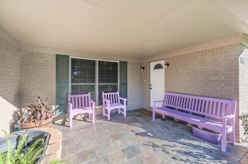 105 5th St, Alvin, TX 77511-5815