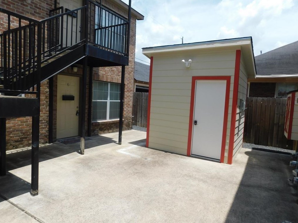 4719 Clay St #4, Houston, TX 77023