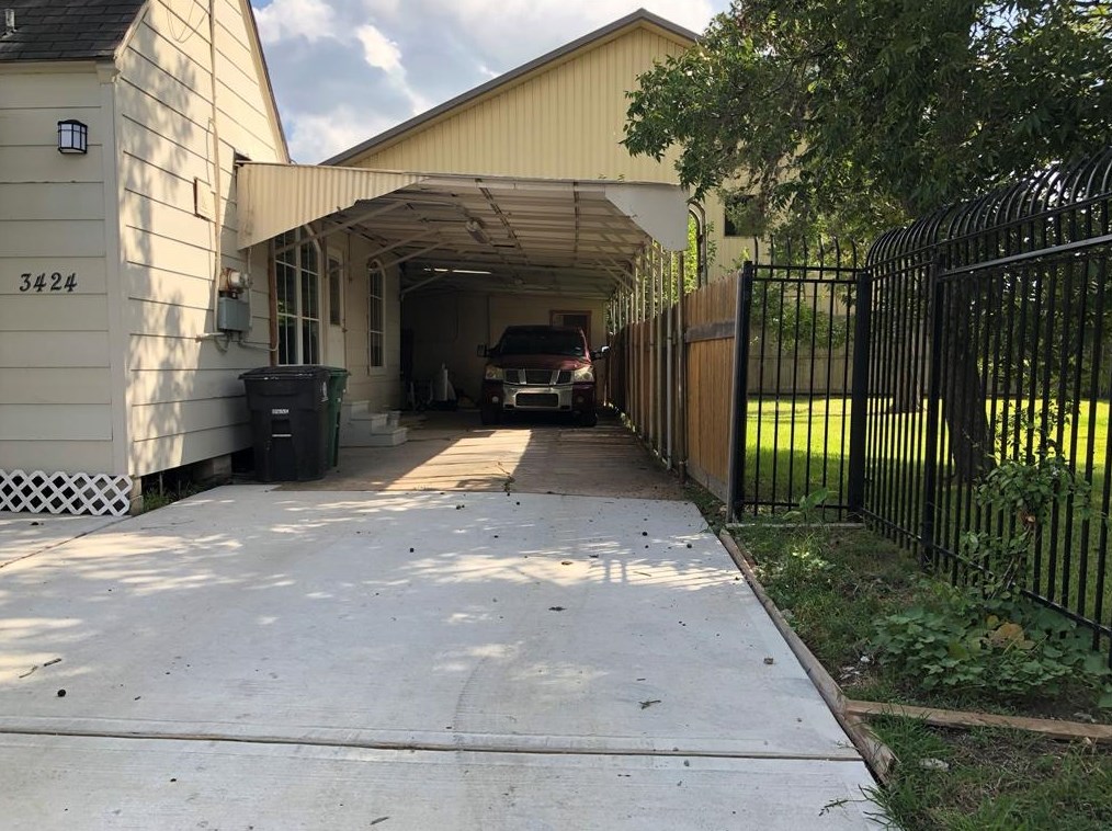 3424 Tampa St, Houston, TX 77021-1242