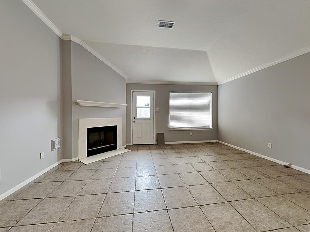 1242 Hunter Wood Dr, League City, TX 77573