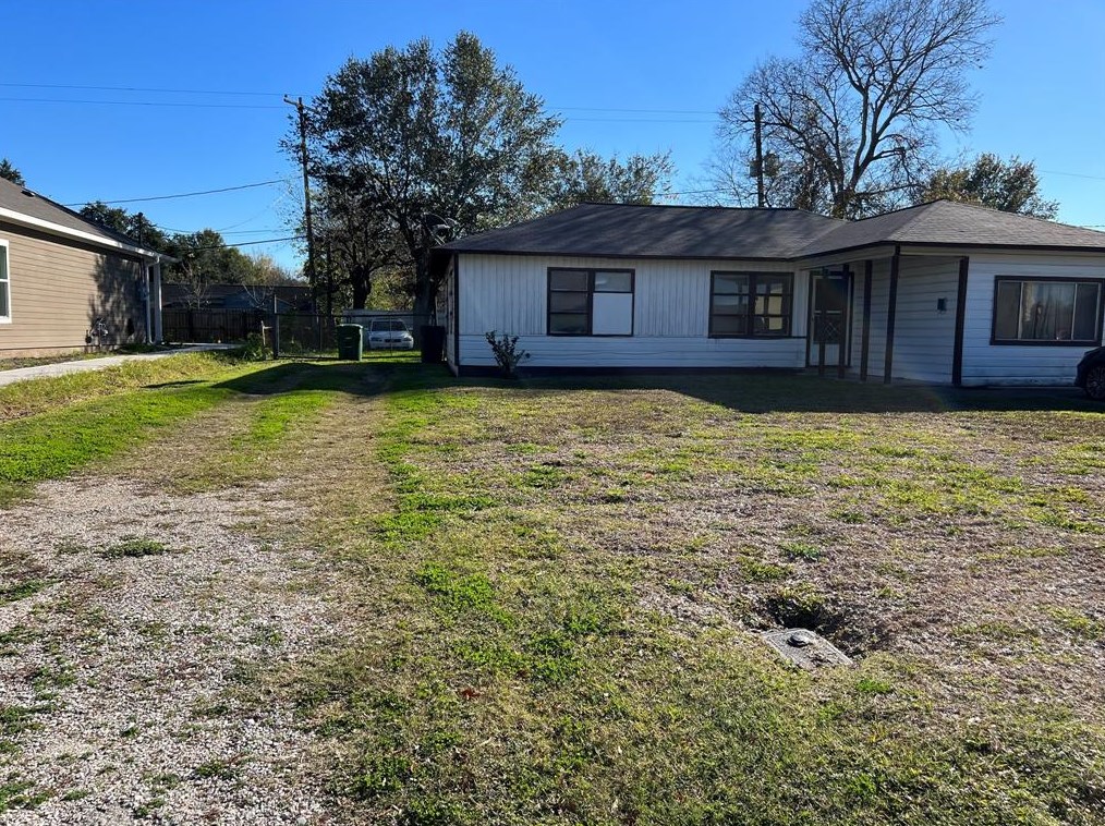5710 Doolittle Blvd, Houston TX  77033-3431 exterior