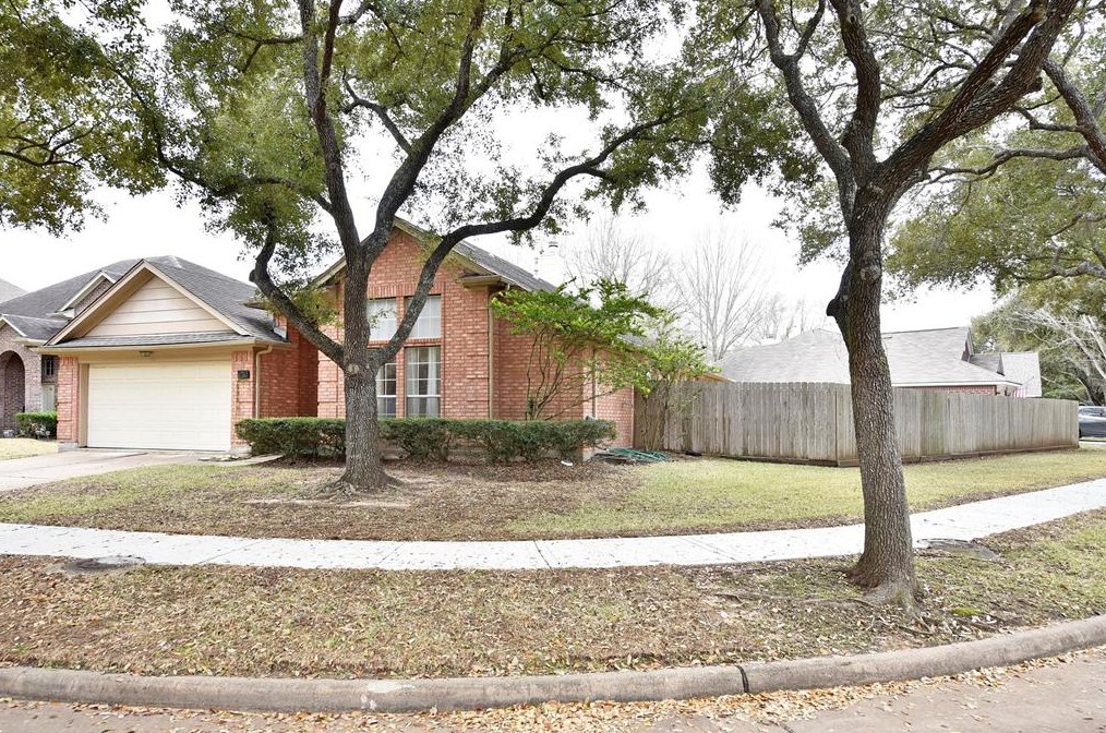 4730 Stoney Point Ct, Sugar Land TX  77479-5202 exterior