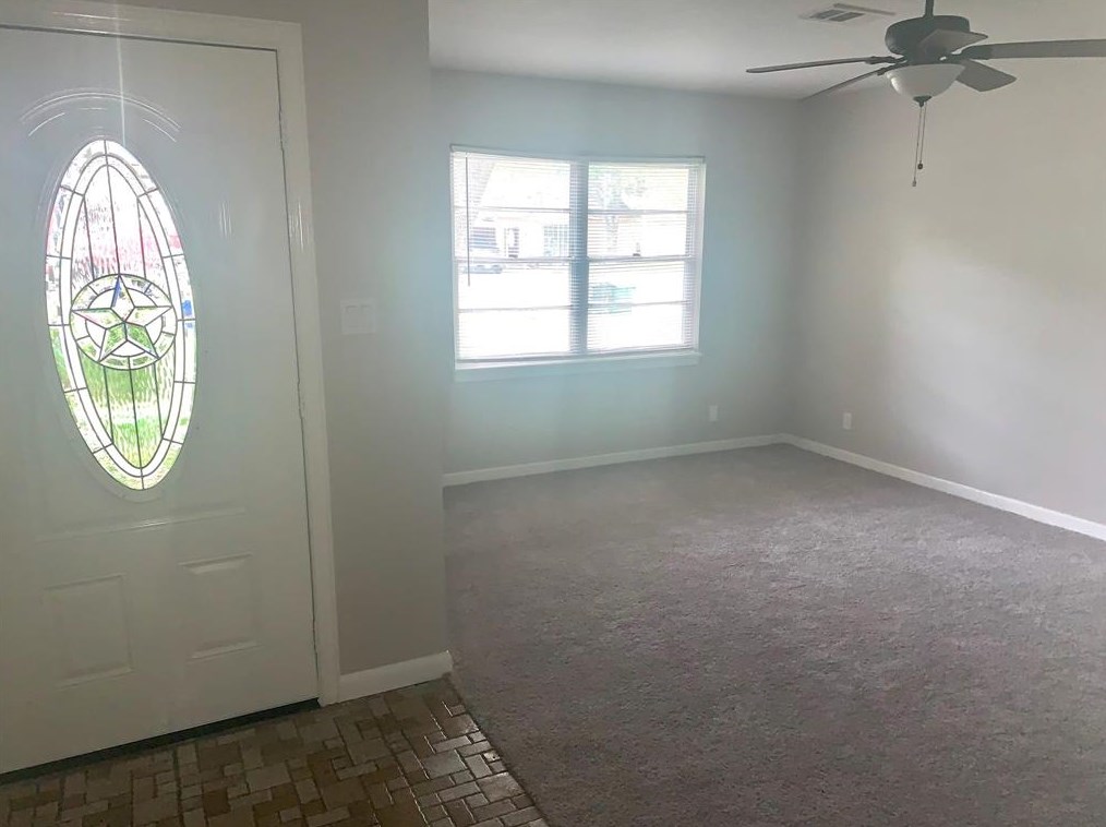 6919 Jalna St, Houston, TX 77055-2225