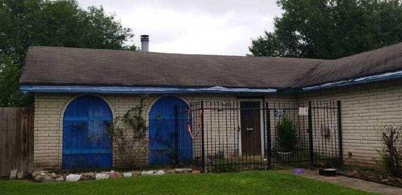 5030 Glenvalley Dr, Morgans Point, TX 77571-2845