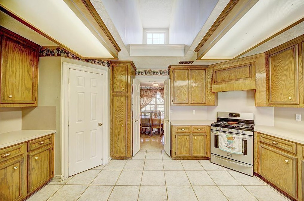 21219 Binford Rd, Waller, TX 77484