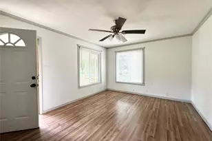 312 Temple St, Woodville, TX 75979 - Photo 2