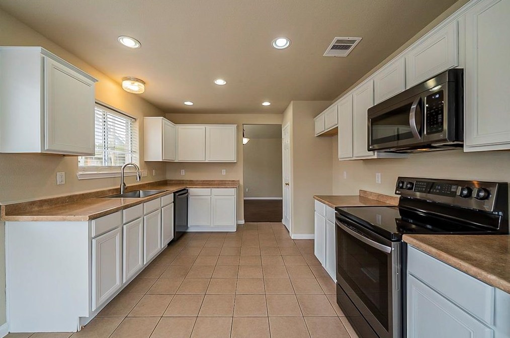 5234 Pimberton Ln, Spring, TX 77379-6036