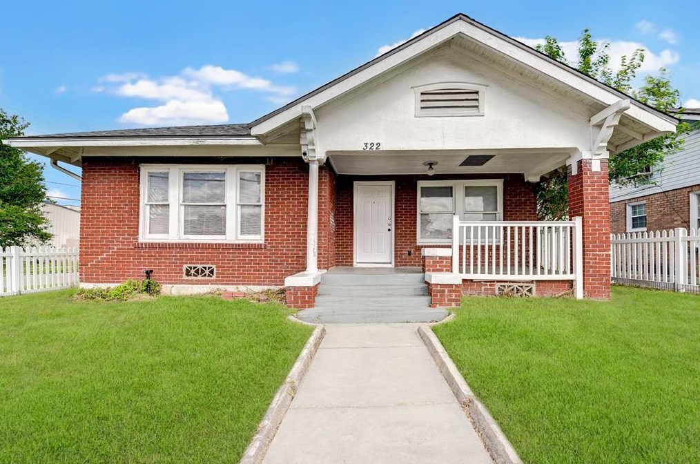322 Everton St, Houston, TX 77003