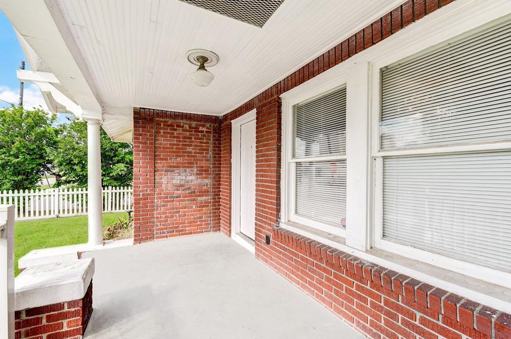 322 Everton St, Houston TX  77003-2506 exterior