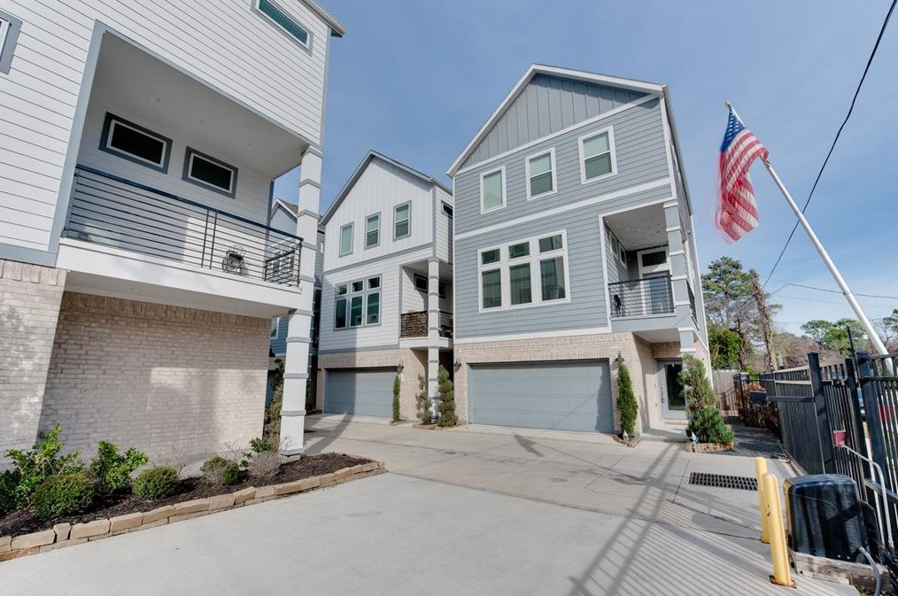 622 Janisch Rd #a, Houston, TX 77018