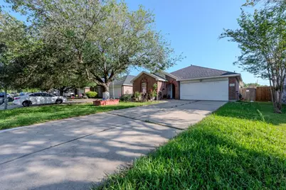 12718 Sai Baba Drive, Houston, TX 77038 - Photo 6