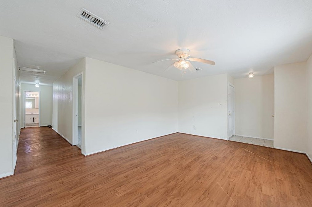 3344 Scotch Moss Ln, Morgans Point TX  77571-3650 exterior