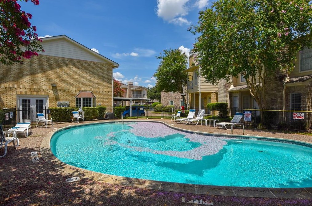 7575 Cambridge St Apt 102, Houston, TX 77054