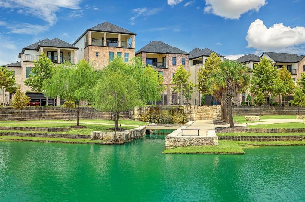 6006 Kansas, Houston TX  77007-1113 exterior