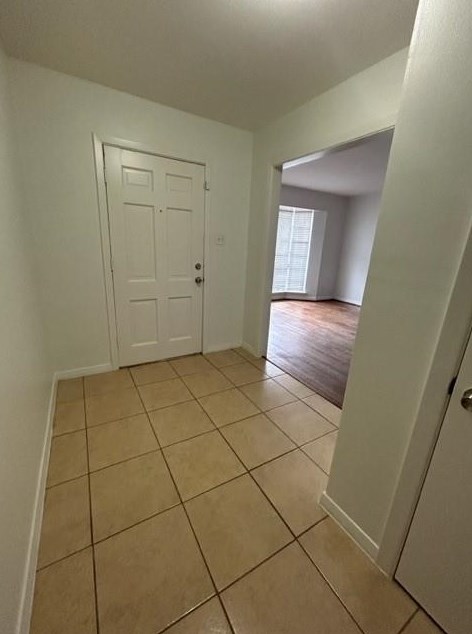 10222 Oak Point Dr, Houston, TX 77043