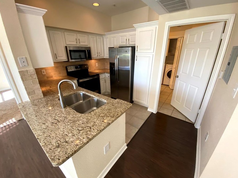 2350 Westcreek Ln #2306, Houston, TX 77027