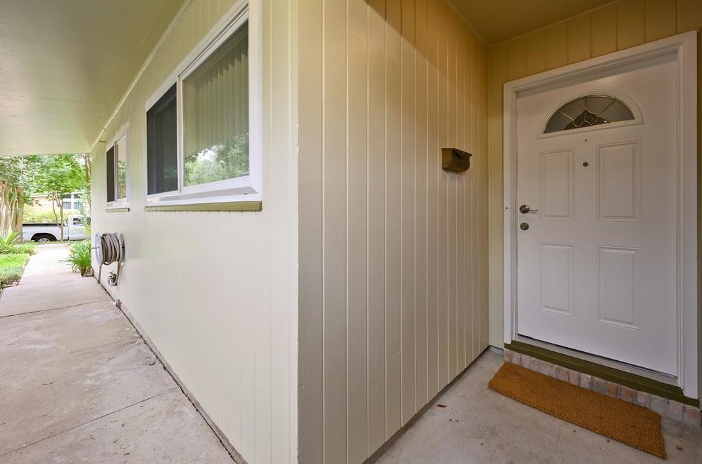 6513 Birdwood Rd, Houston, TX 77074