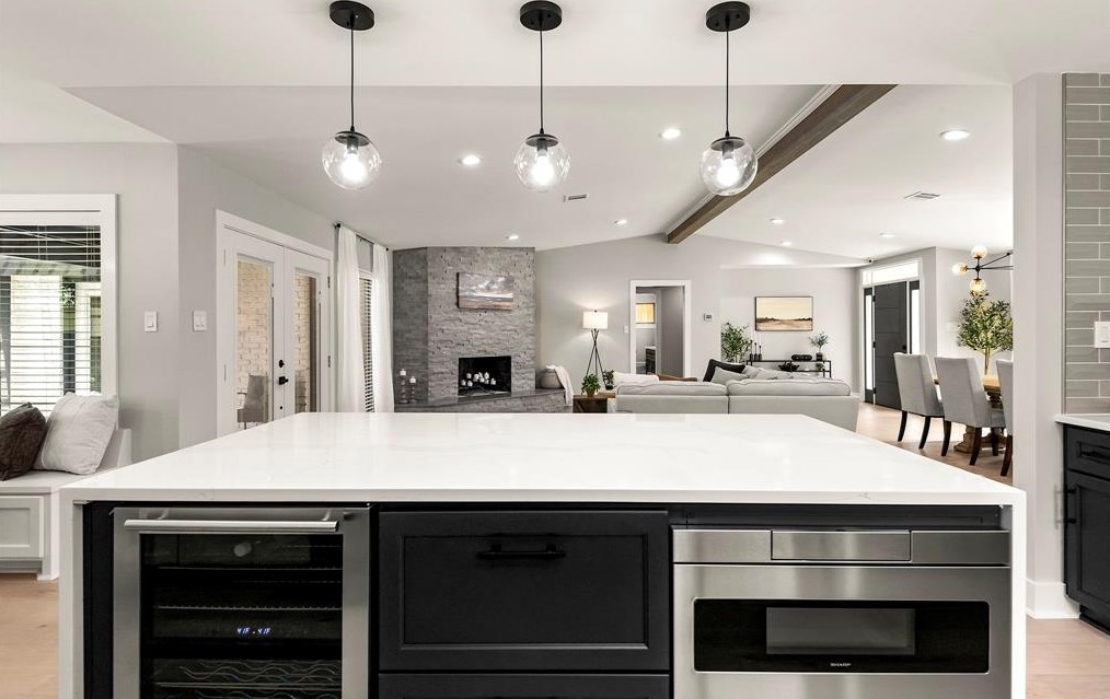 5306 Rutherglenn Dr, Houston TX  77096-4146 exterior