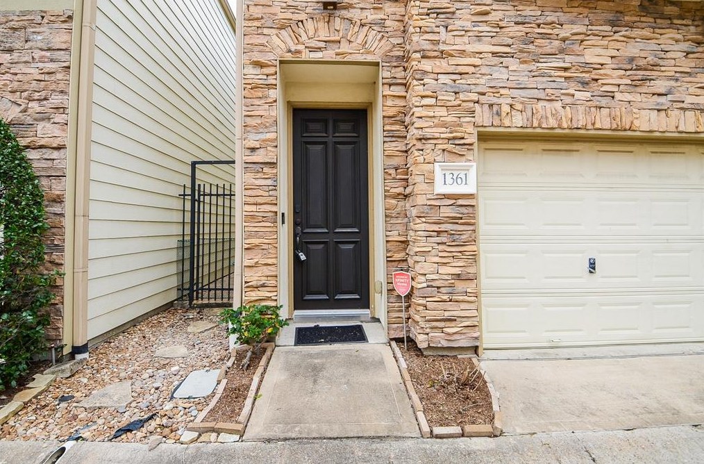 1361 Studer St, Houston, TX 77007