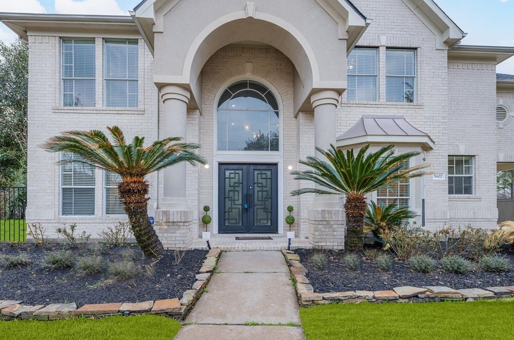 5602 Ballina Canyon Ln, Houston, TX 77041