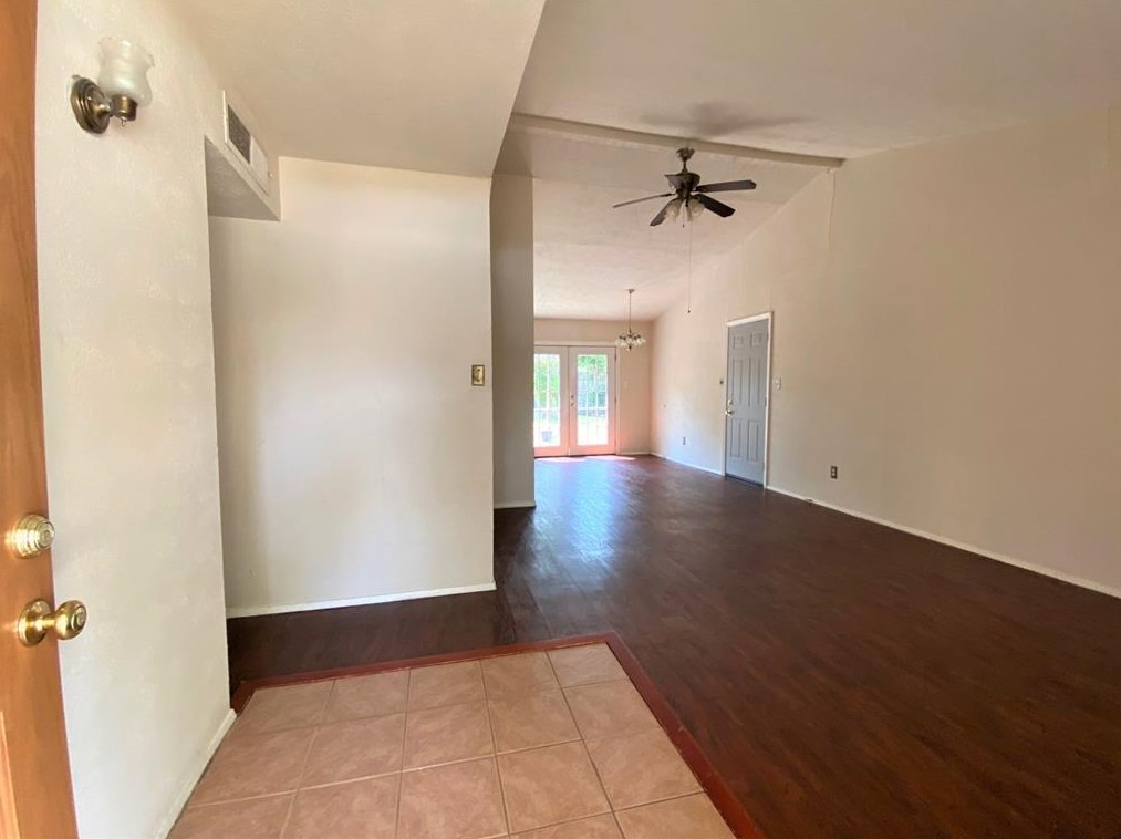 615 Stonewall Dr, Richmond, TX 77469