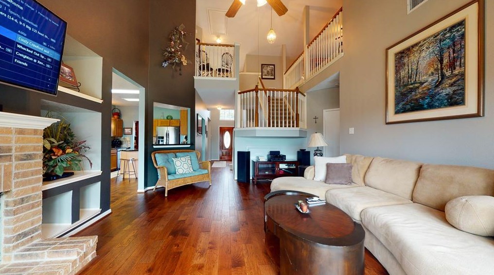 9922 Goldenglade Dr, Houston, TX 77064-3824