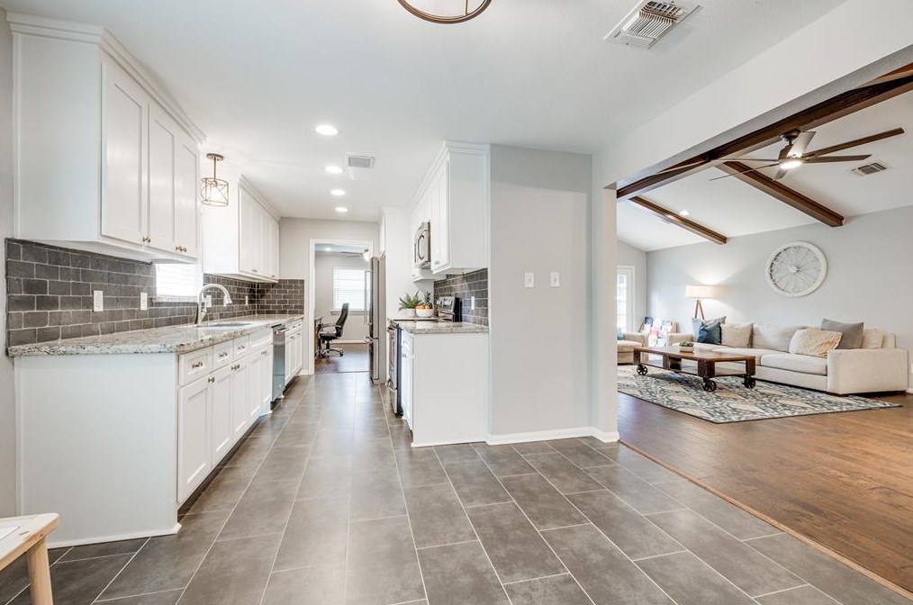 12219 Westmere Dr, Houston, TX 77077-4023