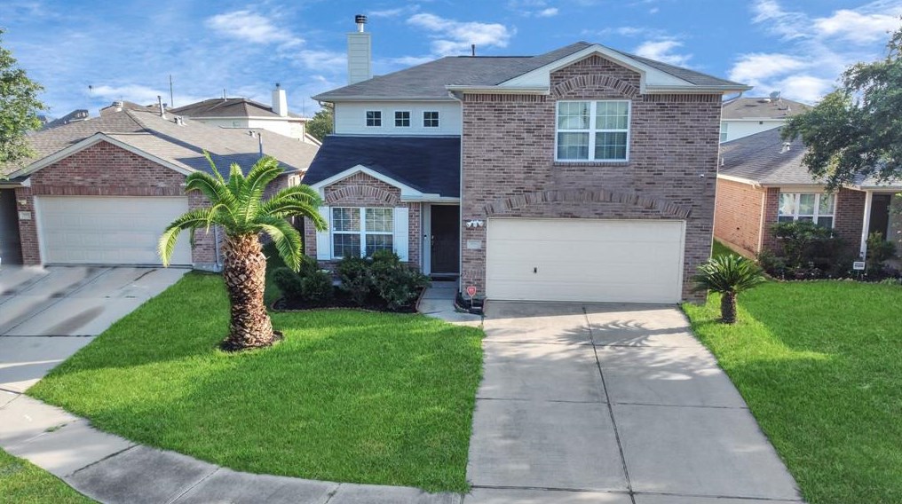 17922 Mission Bluff Ln, Richmond, TX 77407