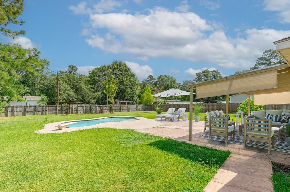 1011 Parkhurst Ave, Cleveland, TX 77327-5423
