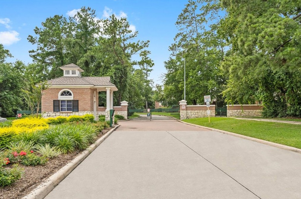 422 Spring Lakes Haven Ct, Spring, TX 77373-4977