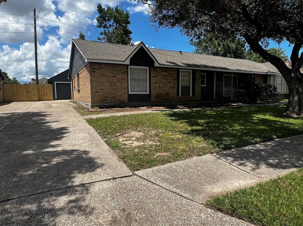 2327 Autumn Springs Ln, Spring TX  77373-6155 exterior