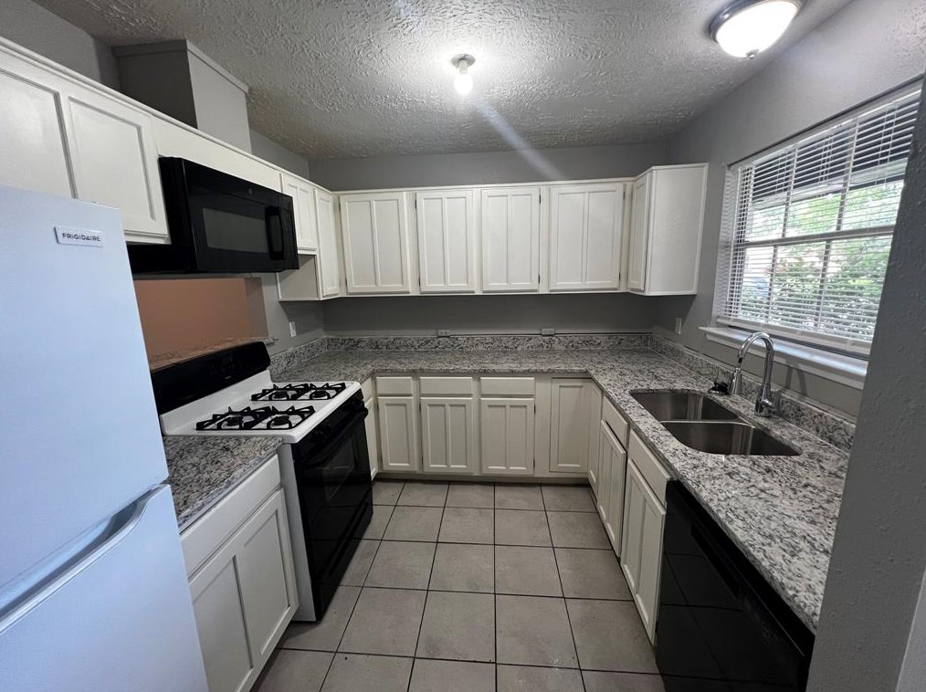 2327 Autumn Springs Ln, Spring TX  77373-6155 exterior