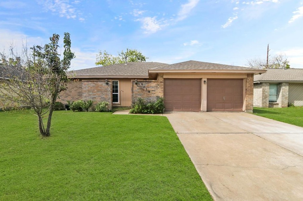 6119 Bryant Pond Dr, Houston, TX 77041-5847