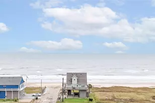 997 Austin St, Gilchrist, TX 77617 - Photo 6