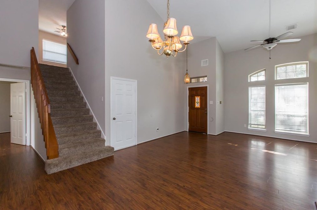 9022 Driftstone Dr, Spring TX  77379-4405 exterior